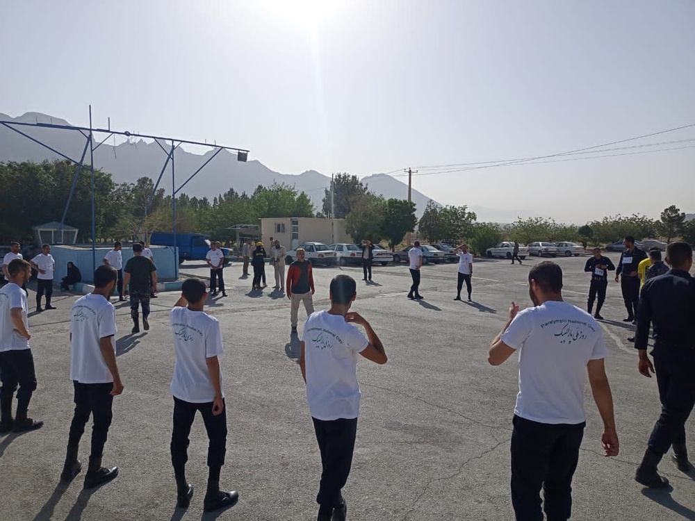برگزاری مسابقات ورزشی در اردوگاه حرفه آموزی و کاردرمانی اصفهان 