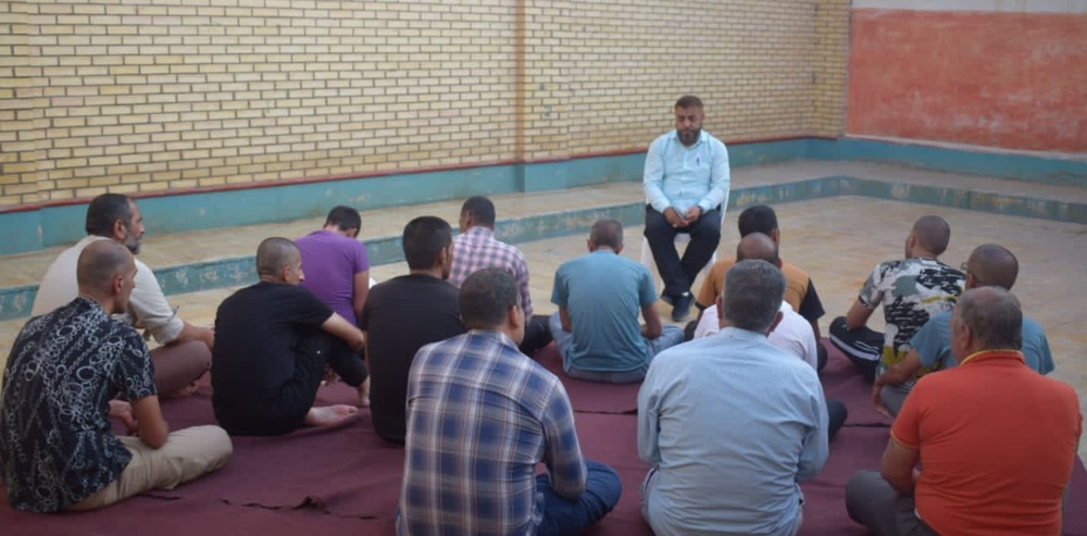 برگزاری دعای عرفه در زندان نائین