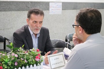حضور مدیرکل زندانهای استان سمنان در میز خدمت به مناسبت هفته قوه قضاییه 
