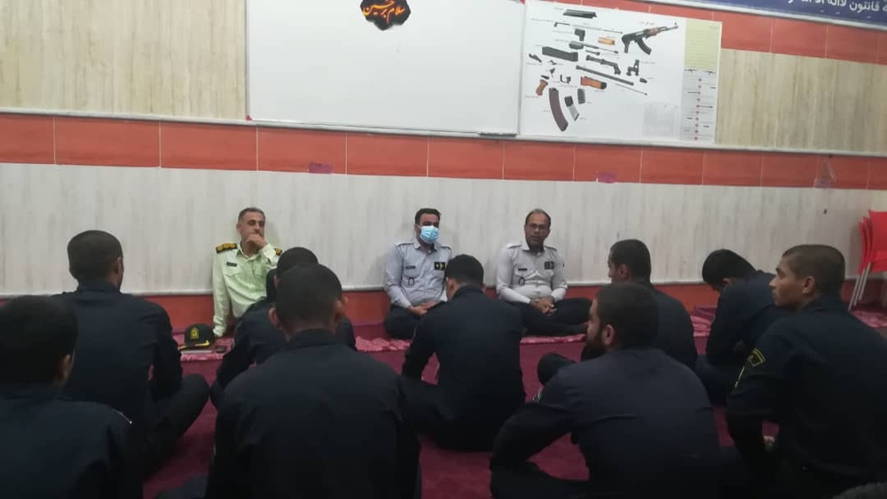 فرمانده یگان حفاظت زندان های استان بوشهر از زندان دشتستان بازدید کرد