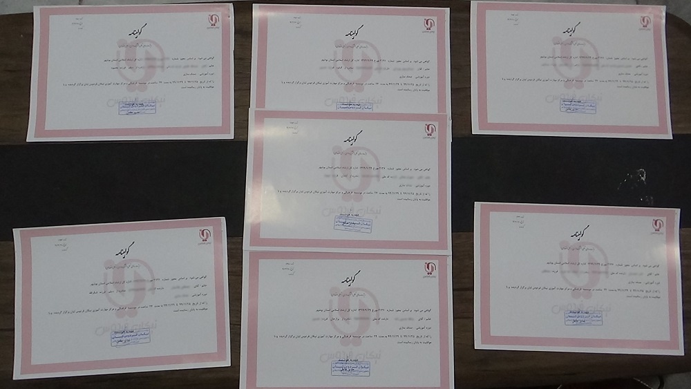 اعطای گواهینامه آموزشی صدف سازی به مددجویان زندان برازجان