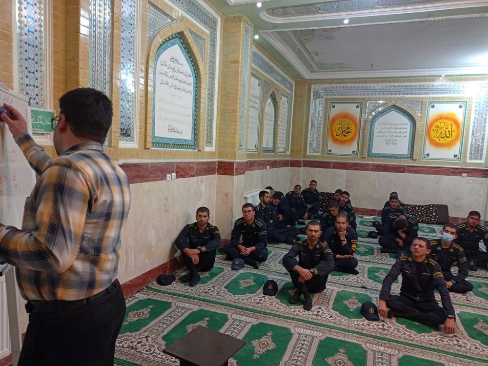 برگزاری دوره مهارت های اساسی زندگی ویژه پرسنل وظیفه اردوگاه حرفه آموزی و کاردرمانی استان اصفهان 