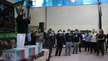 تشییع پیکر مطهر یک شهید در زندان مرکزی اصفهان