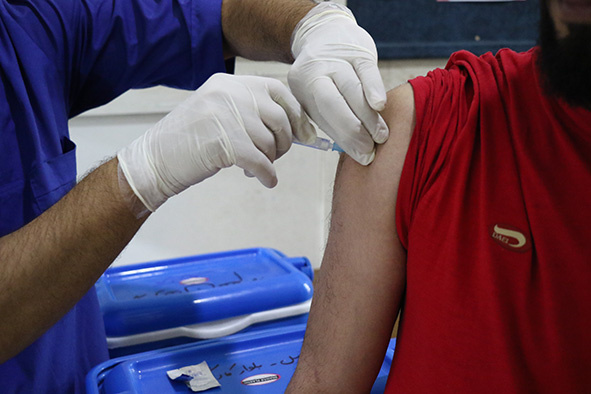 تزریق چهارمین مرحله واکسن کرونا به زندانیان زندانهای قم