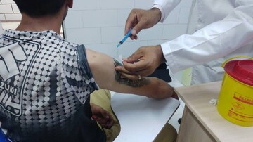دوز چهارم واکسن کرونا به زندانیان زنجان تزریق شد 
