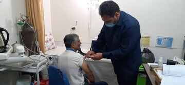 واکسیناسیون زندانیان  شهرستان لنجان علیه کرونا