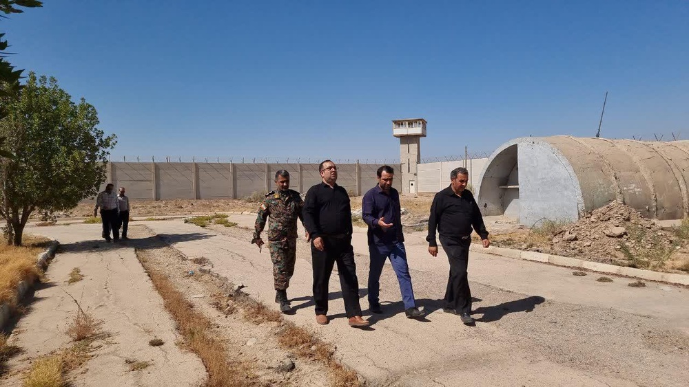 بازدید مدیرکل زندانهای خوزستان از پروژه اردوگاه حرفه آموزی کار درمانی خوزستان