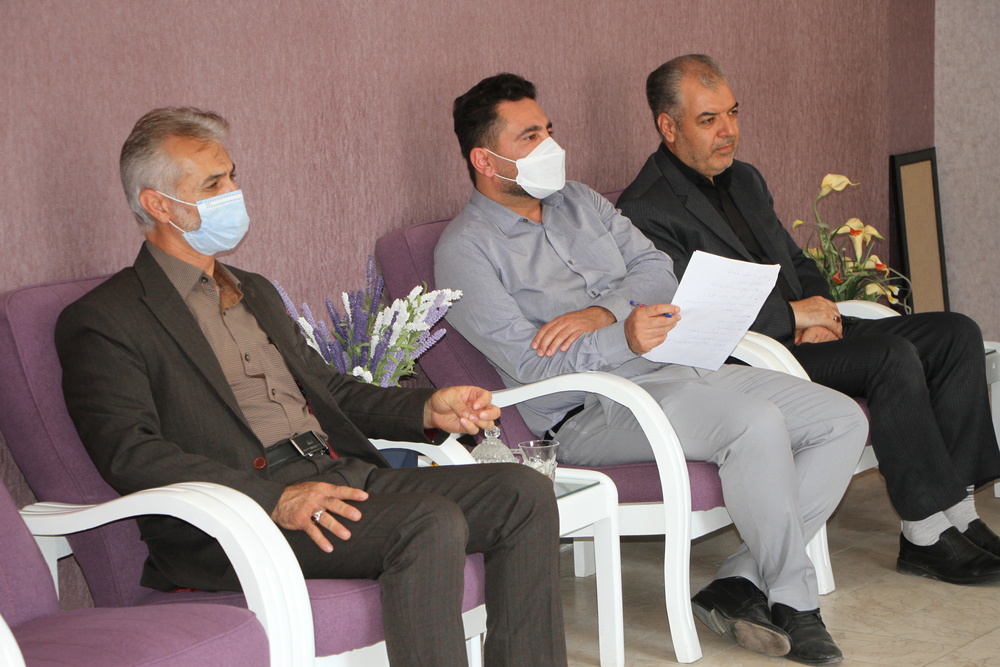 جلسه  مدیرکل زندانهای کردستان با معاونت بهداشتی دانشگاه علوم پزشکی استان