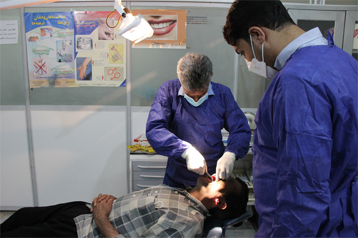 ارائه خدمات دندانپزشکی جهادی به زندانیان شهرکرد