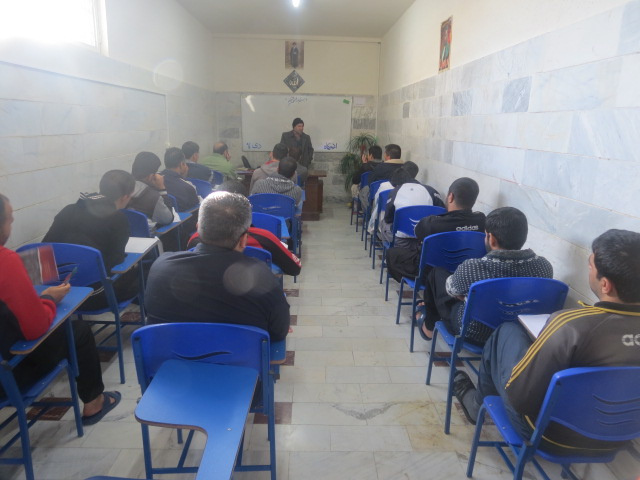 اخذ مدرک تحصیلی دیپلم توسط 77 دانش‌آموز در زندان‌های استان مرکزی