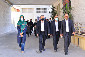 اعضای کمیته هماهنگ‌کننده کشوری ایدز و دفتر برنامه‌ توسعه‌ سازمان‌ ملل از زندان مرکزی‌شیراز بازدید کردند