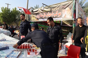 برپایی موکب احباب‌الرضا زندان دشتستان به مناسبت سالروز شهادت امام رضا(ع) 