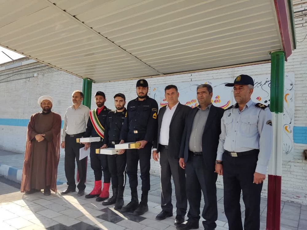  جشن روز سرباز در زندان ارومیه با حضور مدیرکل زندان ها برگزار شد