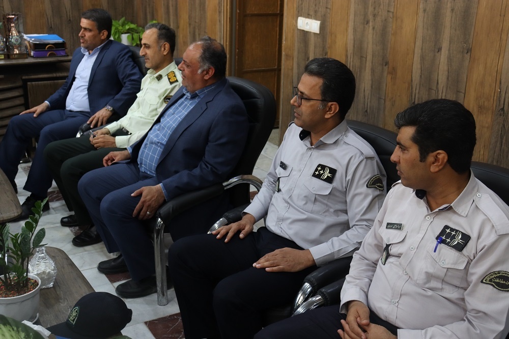 تعامل  و  همکاری  های  مشترک   با حضور فر مانده  انتظامی  شهرستان  در  زندان  دشتستان 