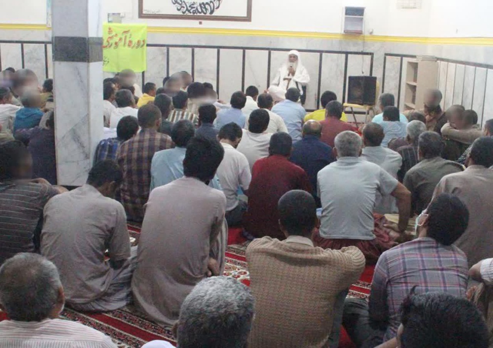 حضور مستمر علما و روحانیون اهل سنت در زندان زاهدان 