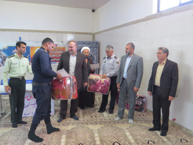برگزاری مراسم تجلیل از سربازان نمونه اردوگاه کاردرمانی استان مرکزی