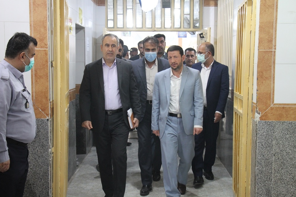رئیس‌کل دادگستری استان بوشهر از فضاهای فرهنگی و اصلاحی زندان مرکزی بازدید کرد