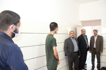 بازدید مدیرکل زندانهای استان ازمحل اسکان بازداشت شدگان اغتشاشات اخیرزاهدان