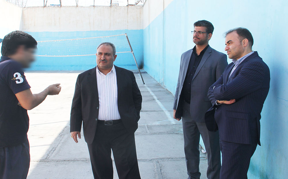 بازدید مدیر کل اشتغال سازمان زندان های کشور از زندان مرکزی زاهدان