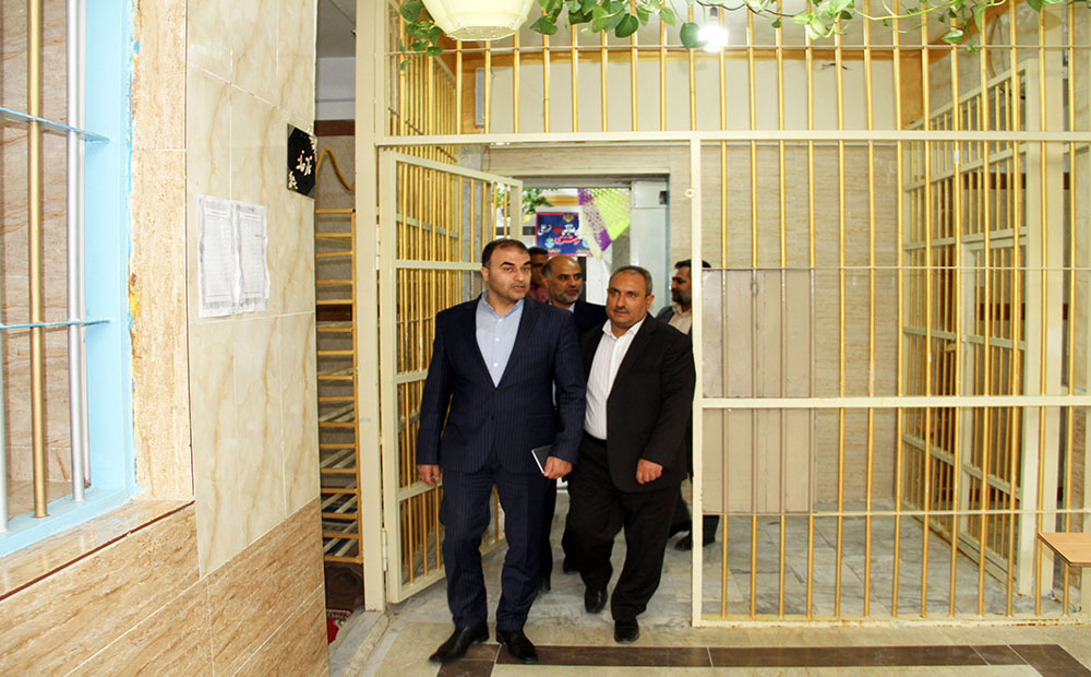 بازدید مدیر کل اشتغال سازمان زندان های کشور از زندان مرکزی زاهدان
