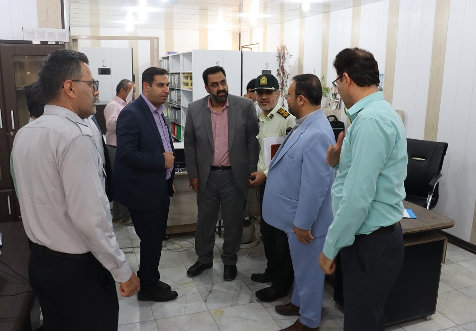 معاون توسعه مدیریت و منابع انسانی زندانهای بوشهر از زندان دشتستان بازدید کرد