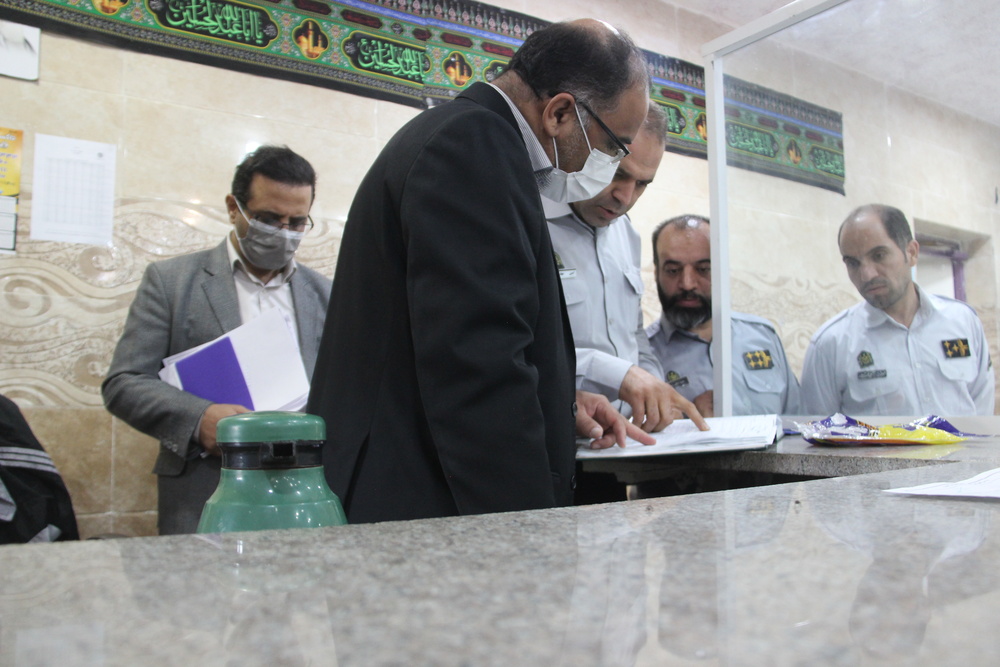 بازدید مدیرکل بهداشت و درمان سازمان زندان‌ها از زندان‌های استان همدان 