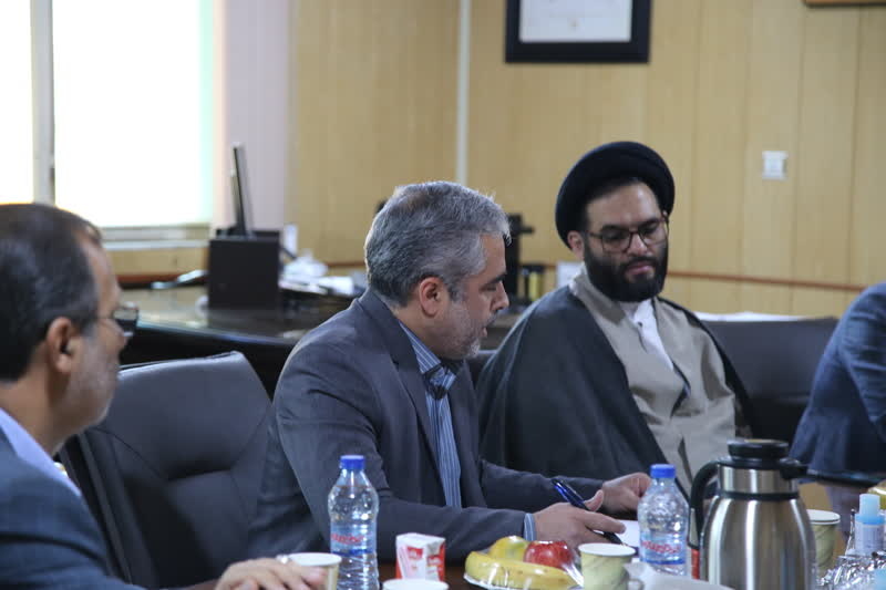 استاندار ، رئیس کل دادگستری قزوین وجمعی از مدیران کل دستگاه های اجرایی استان از زندان مرکزی بازدید نمودند