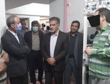 مدیرکل زندان‌های اصفهان و هیئت همراه از زندان لنجان بازدید کردند