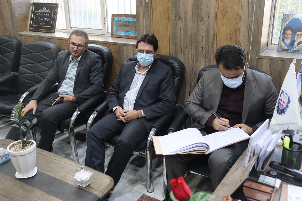 بازدید جمعی از دادیاران دادسرای عمومی و انقلاب دشتستان از زندان برازجان 