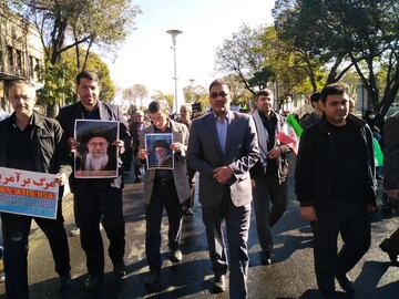 حضور گسترده و پرشور کارکنان زندان‌های آذربایجان شرقی در راهپیمایی 13 آبان