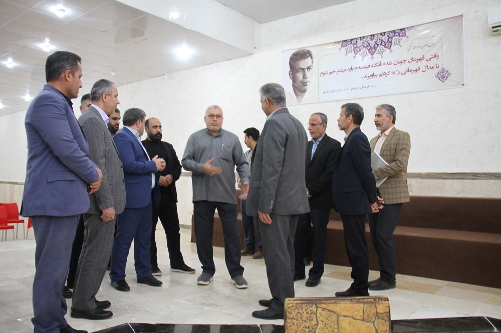 فرماندار بوشهر از گود زورخانه زندان مرکزی‌بوشهربازدید کرد