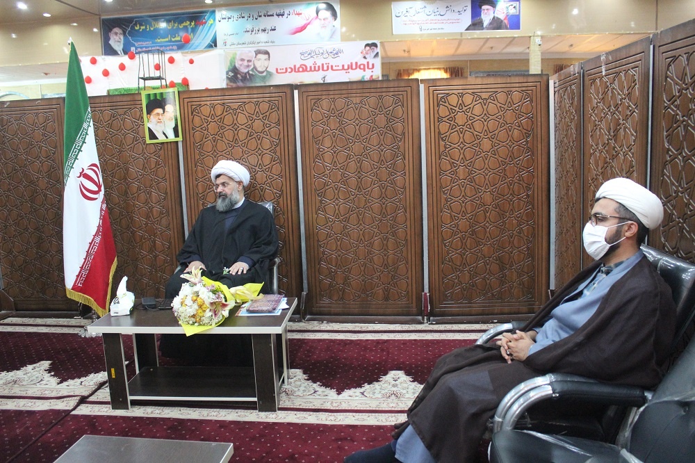 دیدار مدیرکل زندان‌های استان با امام جمعه شهر خورموج