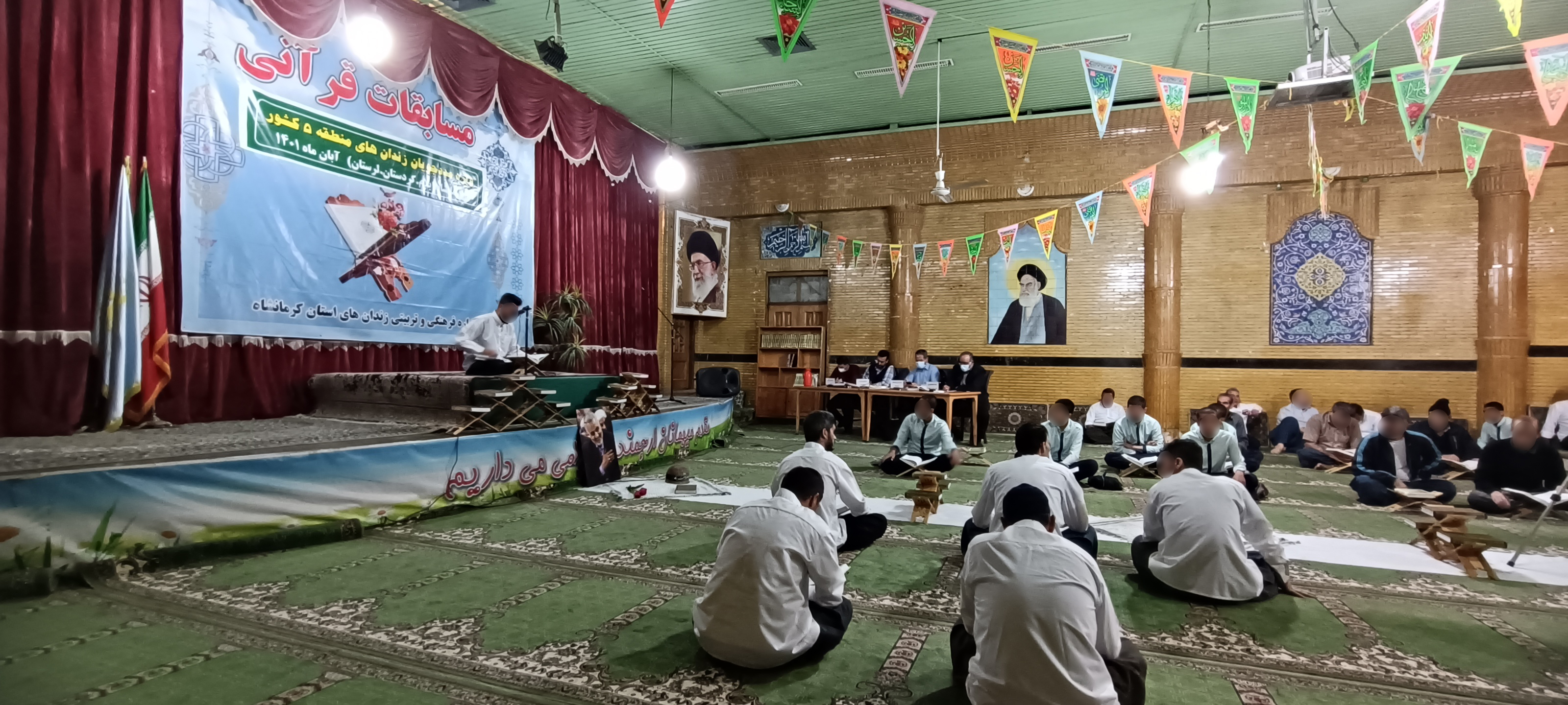 دومین دوره مسابقات قرآن کریم ویژه مددجویان منطقه ۵ کشوری در زندان مرکزی کرمانشاه نیز برگزار شد