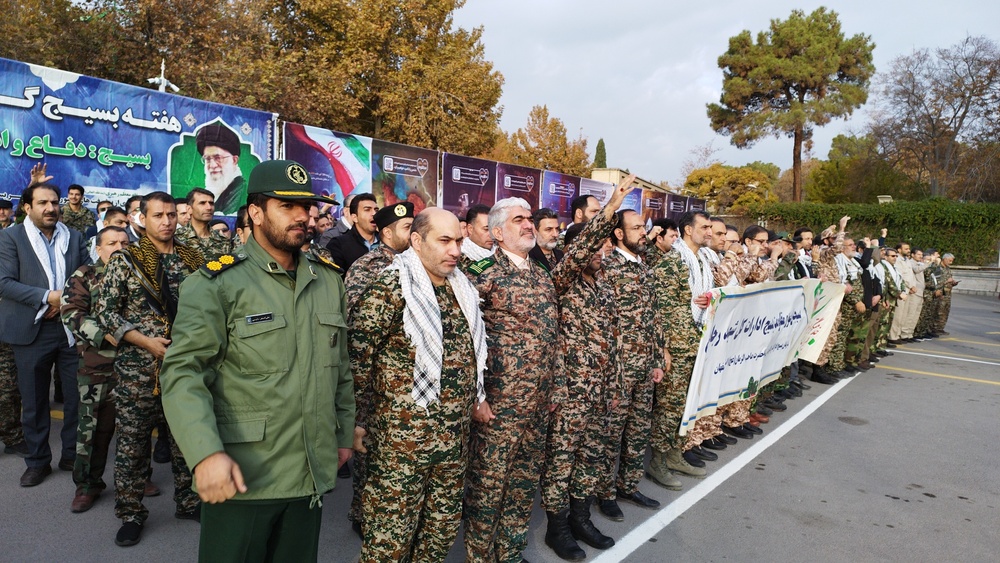 حضور پرشور بسیجیان پایگاه شهید بهشتی زندان‌های استان اصفهان در صبحگاه مشترک بسیج ادارات