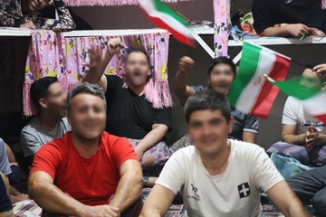 تماشای دیدار تیم‌های ملی فوتبال ایران و آمریکا/ زندان‌های البرز