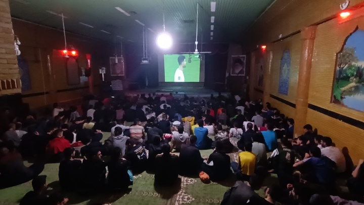 تصاویر: تماشای دیدار تیم‌های فوتبال ملی ایران و آمریکا| زندان‌های استان کرمانشاه