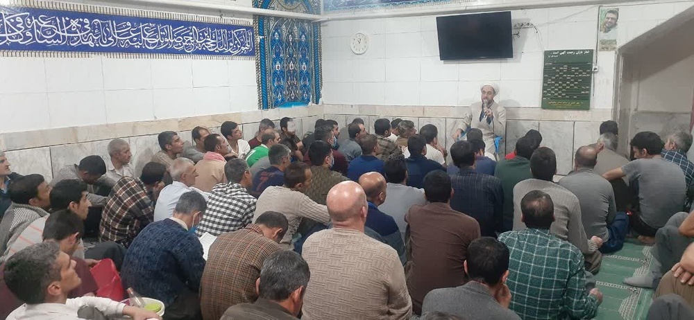  جشن روز پرستار به مناسبت ولادت با سعادت حضرت زینب (س) در زندان لنجان برگزار شد