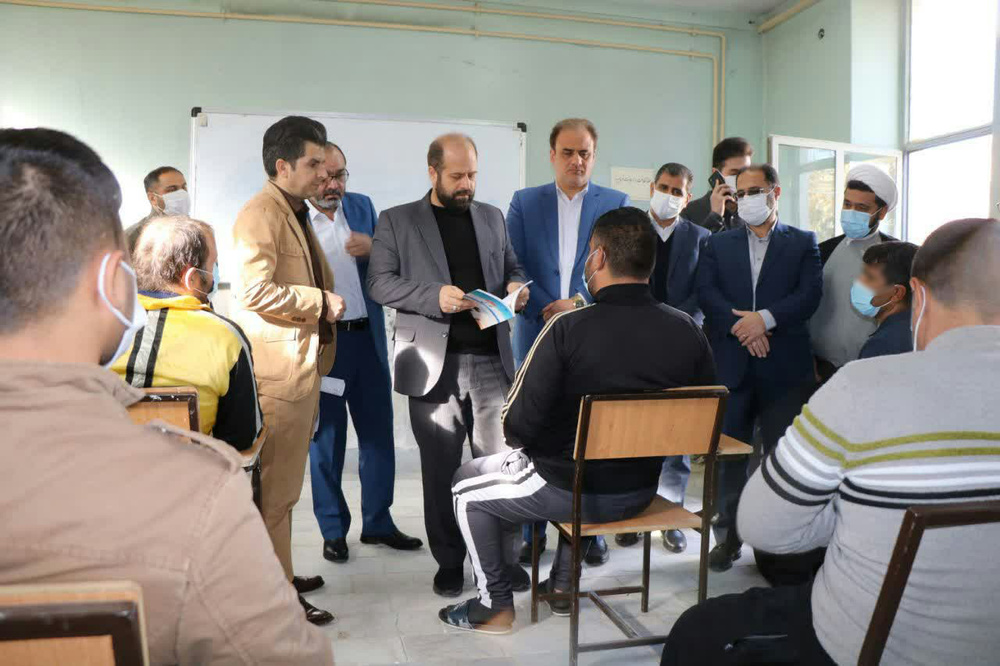 معاون وزیر آموزش و پرورش از ندامتگاه قزلحصار بازدید کرد