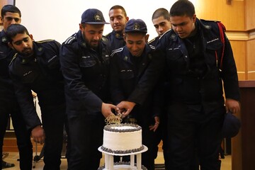 جشن تولد سربازان آذرماهی ندامتگاه تهران‌بزرگ برگزار شد