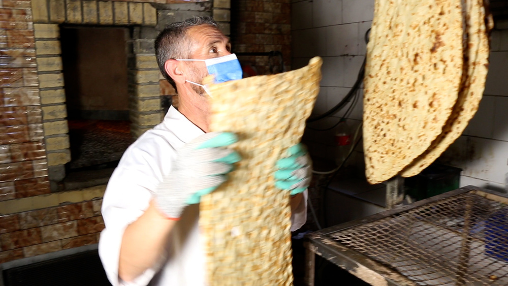 تولید نان باکیفیت در خبازخانه زندان مرکزی کرمانشاه