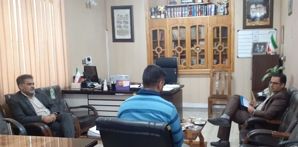 بررسی مسائل و مشکلات زندانیان لنجان با حضور رئیس دادگستری شهرستان