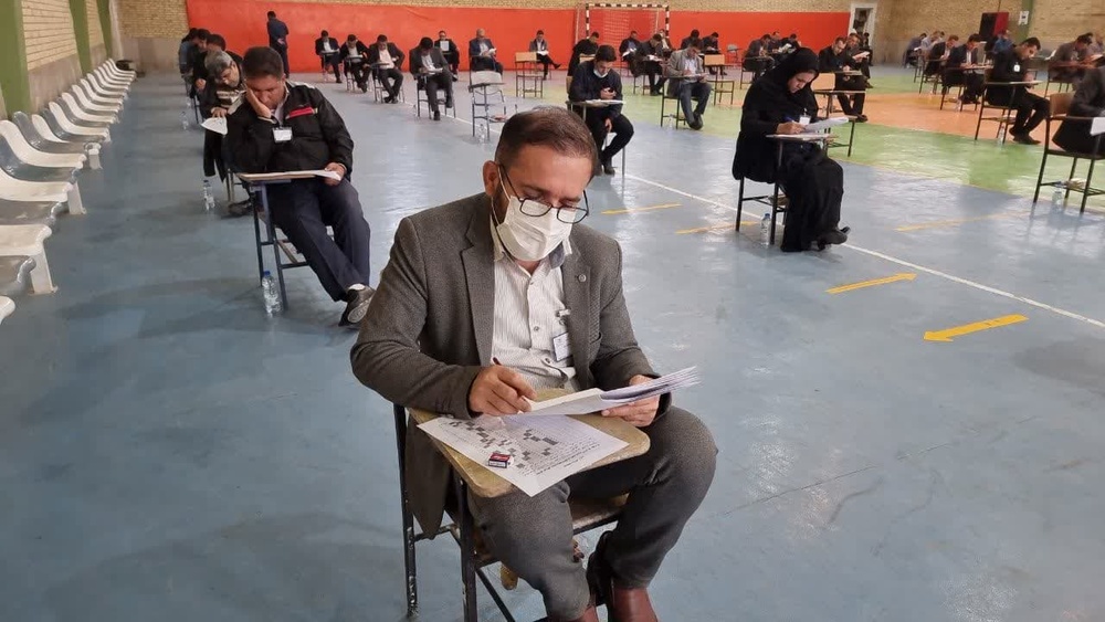 آزمون طرح شناسایی نیروهای مستعد و نخبه سازمان زندان‌های کشور در شیراز برگزار شد