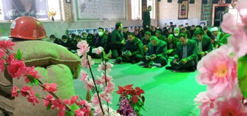 محفل نورانی زیارت عاشورا در معراج شهدای شهر چوبیندر برگزار شد