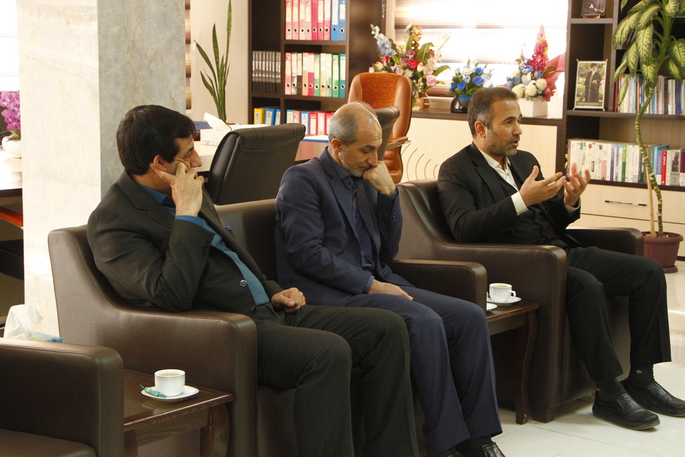دیدار فرماندار سنندج با مدیرکل زندان‌های کردستان 