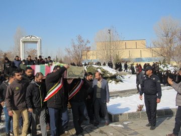 استقبال باشکوه کارکنان و زندانیان استان همدان از پیکر مطهر شهید گمنام
