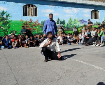 اجرای نمایش محیطی در زندان مرکزی مشهد