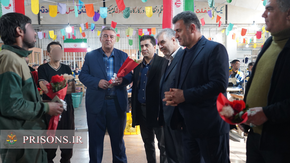 تجلیل از مددجویان اشتغال بکار مسیحی در زندان ارومیه