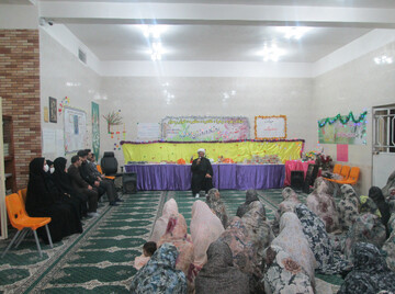 برگزاری جشن میلاد حضرت فاطمه زهرا(س) و گرامیداشت روز زن و مقام مادر در زندان مرکزی همدان 