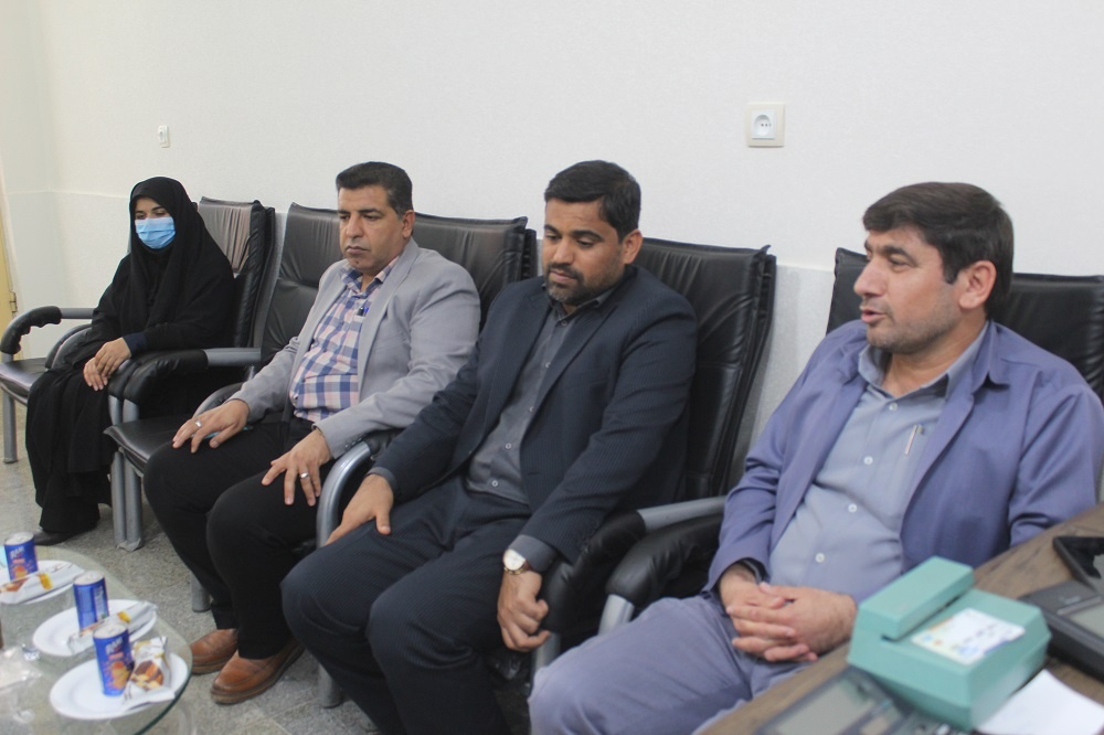 رئیس اداره آموزش و پرورش دشتی از زندان شهرستان بازدید کرد