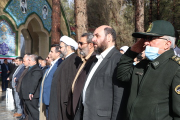 ادای احترام به مقام شامخ شهدا با حضور اعضای شورای قضایی استان